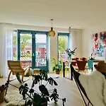 Privatunterkunft Canal House -