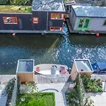 Privat bolig Canal House - *
