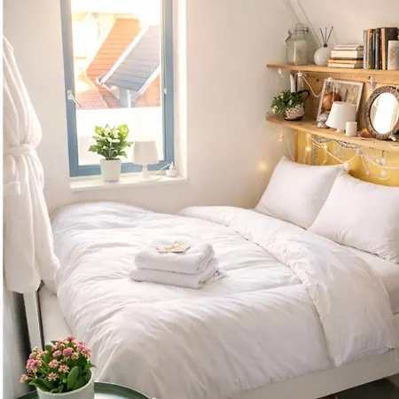 Проживание в семье Canal House - Алкмар