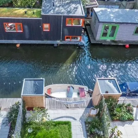 Ubytování v soukromí Canal House - *